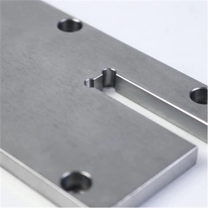 Peças CNC de aço carbono Q235 de alta{0}precisão